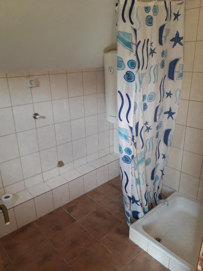 Prenociste Vitas Acomodação com café da manhã Miljevina Exterior foto